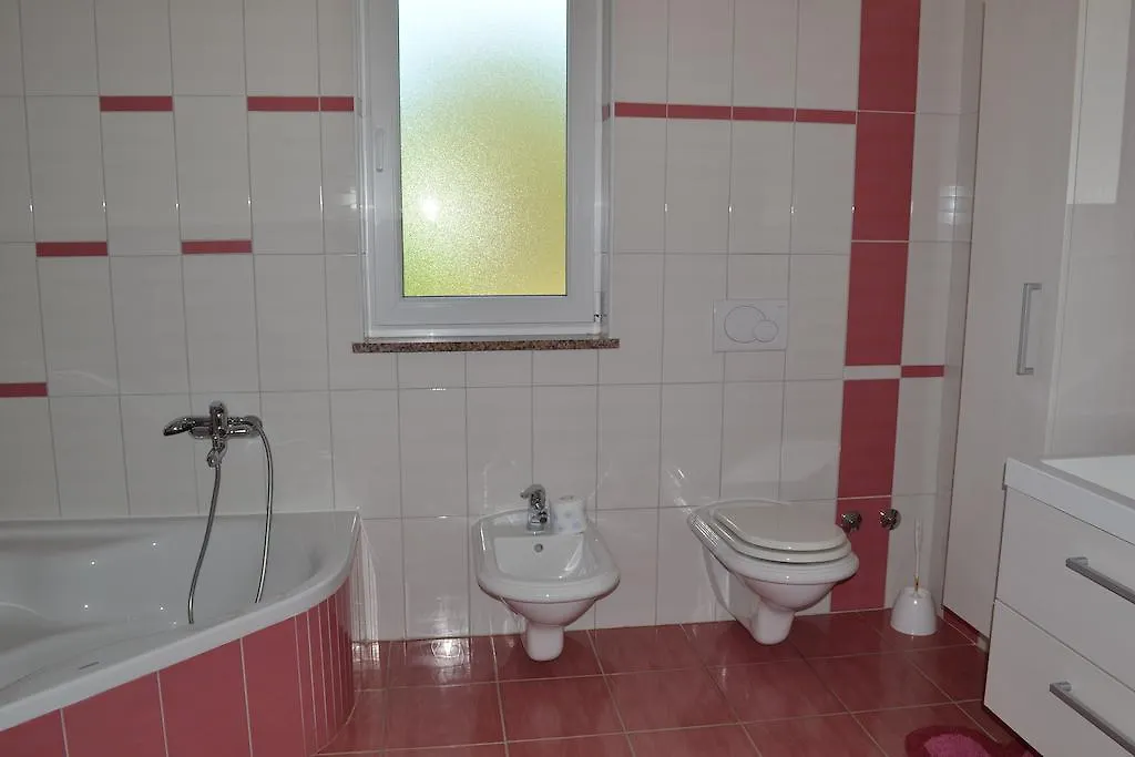 Zahtila Apartment Labin   Labin (Istria)