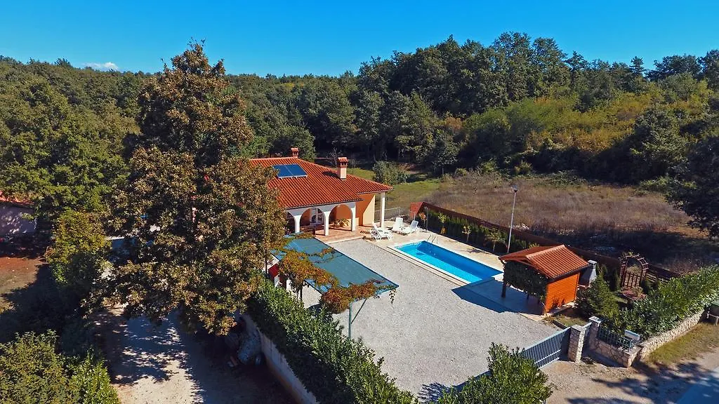 Zahtila Apartment Labin