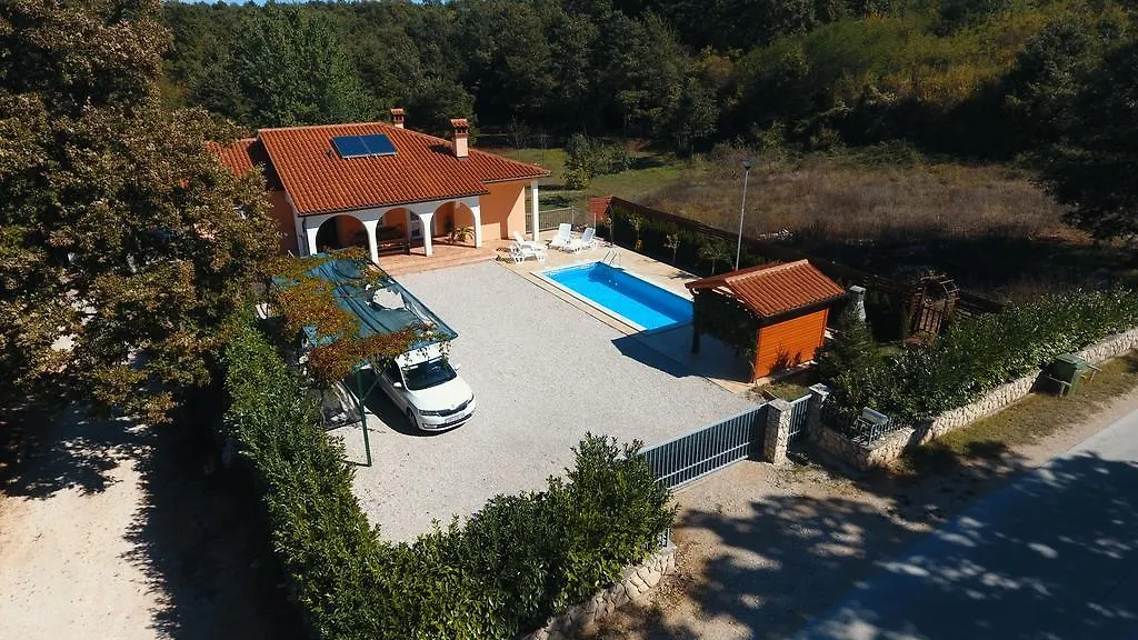 Zahtila Apartment Labin