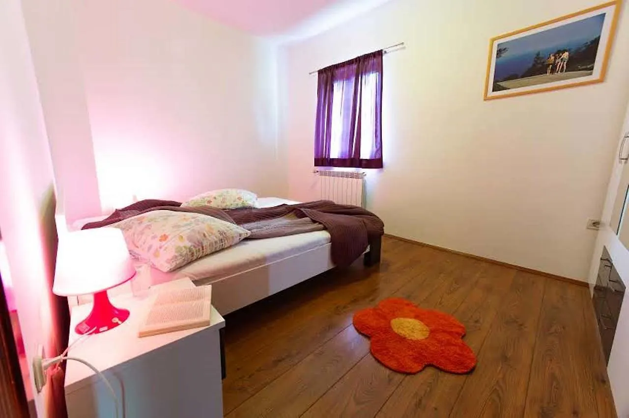 Zahtila Apartment Labin   Labin (Istria)